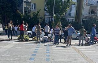 Kontrolden çıkan araç öğrenci ve velilere çarptı:...