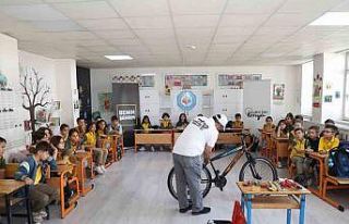 Konya Büyükşehir okullarda bisiklet tamir ve bakım...