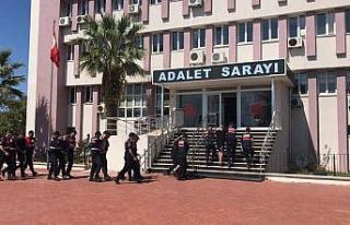 Korsan taksilerle göçmen kaçaklığı operasyonunda...