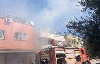 Kozan’da ikamet yangını