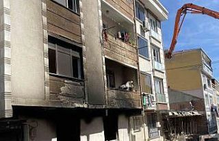 Küçükçekmece’de yangın: 15 kişi itfaiye tarafından...
