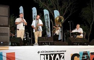 Küçükçekmeceli sanatseverlere doğanın kucağında...