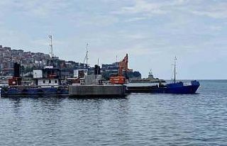 Limanda temizleme çalışması başladı