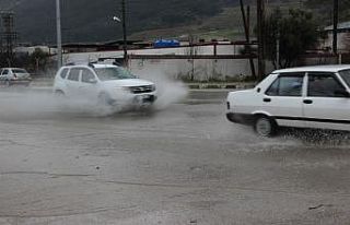 Manisa’da 5 ilçe için sağanak yağış uyarısı