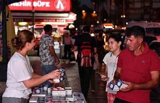 Mersin’de 15 bin kandil simidi dağıtıldı