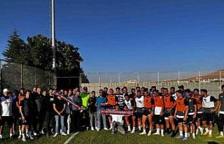 Milliyetçi Elazığsporlulardan ’tatlı’ ziyaret