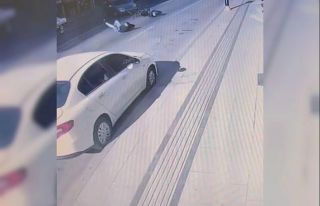 Motosikletin karıştığı kaza güvenlik kamerasına...