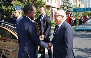 Mozambik Savunma Bakanı Chume Ankara’da