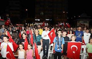Nazilli’de şampiyonluk coşkusu meydanlara sığmadı