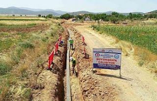 Nikfer’in içme suyu hatları baştan aşağı değişiyor