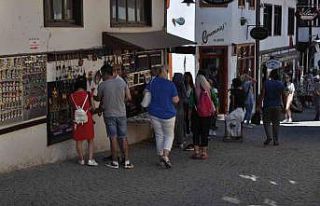 Odunpazarı esnafı turistlerin ilgisinden memnun