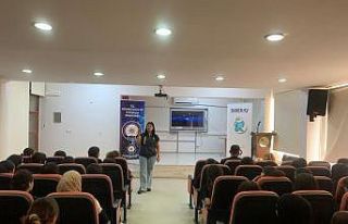 Öğrencilere siber zorbalık semineri