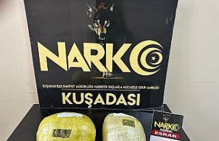 Otobüsle uyuşturucu sevkiyatını hassas burun Honaz...