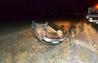 Otomobil şarampole devrildi: 3 yaralı