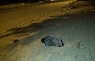 Otomobilin çarptığı motosiklet sürücüsü ağır...