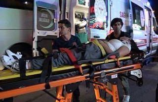 Otomobille motosiklet çarpıştı, baba ve kızı...