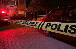 Otoparkta silahlı saldırıya uğrayan kişi hayatını...