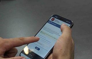 (ÖZEL) Cep telefon satıcılarından vatandaşlara...