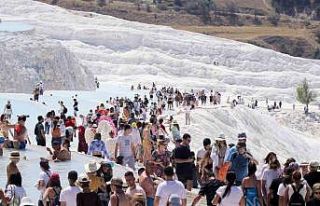 Pamukkale’nin ziyaretçi sayısı her geçen gün...