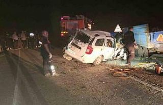 Paramparça olan otomobilde hayatını kaybetti