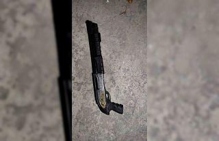 Pendik’te asker uğurlama eğlencesi yapan şahıslara...