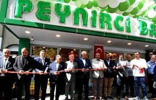 Peynirci Baba Erzurum’da 151’nci şubesini hizmete...
