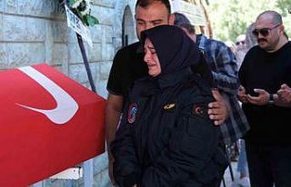 Pilot Mehmet Akif Tutuk gözyaşları içinde son...