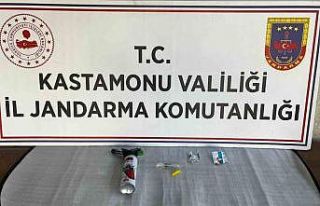 Piyasaya uyuşturucu sürerken yakalanan şahıs serbest...