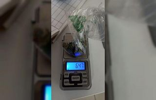 Polisten kaçan sürücünün taksisinden uyuşturucu...