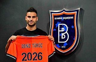 RAMS Başakşehir, Deniz Türüç’ün sözleşmesini...
