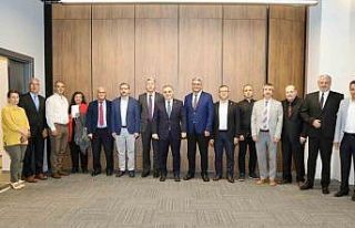 Rektör Prof. Dr. Altun, Daire Başkanları ile Bir...