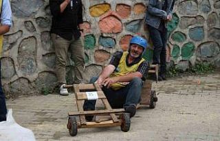 Rize’de ‘Lazralli Tahta Arana yarışları’...