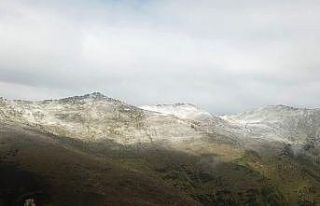 Rize’nin yüksek kesimlerine mevsimin ilk karı...