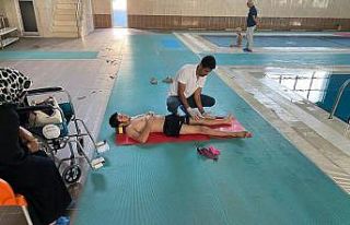 Sağlıklı yaşam ve spor kompleksinde depremzedelerin...