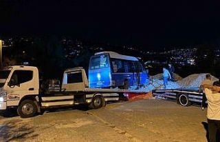 Sakarya’da hareketli gece: Minibüs şoförünün...