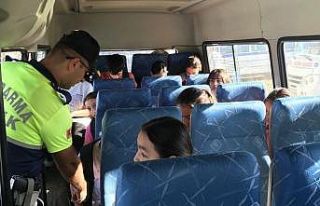 Salihli jandarmadan hem eğitim hem denetim