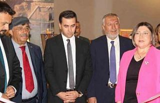 ’Sandıkta Açan Sümbüller’ Sergisi Açıldı