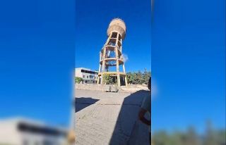 Şanlıurfa’da 55 yıllık su kulesinin 15 saniyede...