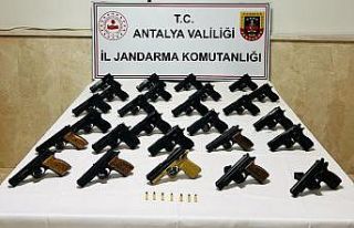 Serik’te silah kaçakçılığı operasyonunda 3...