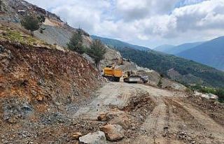 Serinyol-Madenli yolunda iki koldan çalışmalar...