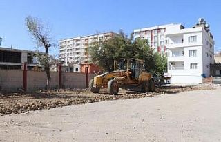 Siirt Belediyesi kent merkezinde trafiği rahatlatıyor