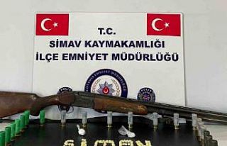Simav’da durdurulan araçta ruhsatsız av tüfeği...