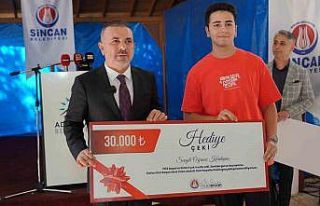 Sincan Belediyesinden YKS’yi kazanan depremzede...