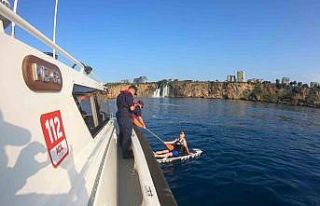 Sosyal medyadan izinsiz kürek sörfü kiralayan yabancı...