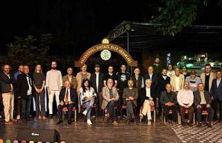 Suçıktı Şiir Akşamlarına şiir severler büyük...