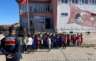 Şuhut’ta jandarma ve polisten trafik denetimi