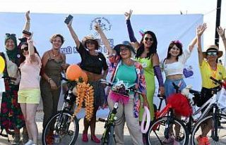 "Süslü Kadınlar" pedallarını farkındalık...