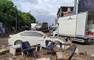 Suya gömülen MASKO Mobilyacılar Sitesi’nde temizlik...