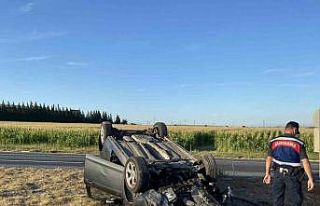 Takla atan otomobilden emniyet kemeri sayesinde yara...