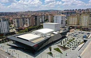 Tamer Karadağlı D.T. Şehitkamil Sahnesi ve Şehitkamil...